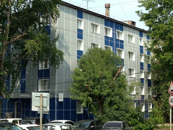 Устройство вентилируемого фасада с облицовкой фасадными плитами типа ФАССТ на административном здании